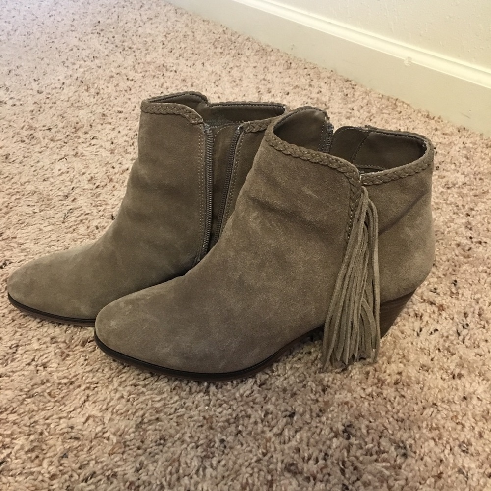 Heeled boots